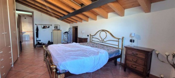 5 bedrooms Apartment in Mozzecane, Italy No. 374928 2