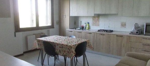 6 rooms Apartment in Pontelongo, Italy No. 15411 7