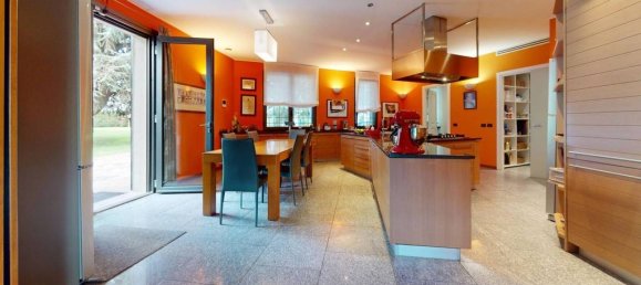 6 bedrooms Villa in Abbiategrasso, Italy No. 92048 11