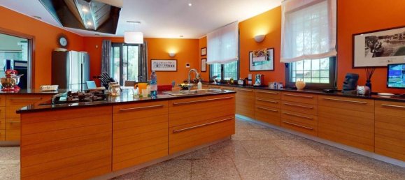 6 bedrooms Villa in Abbiategrasso, Italy No. 92048 12