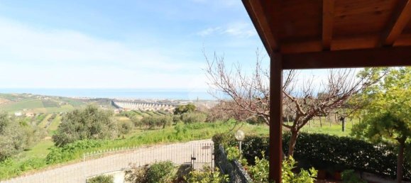 Studio in Mosciano Sant'Angelo, Italy No. 143482 20