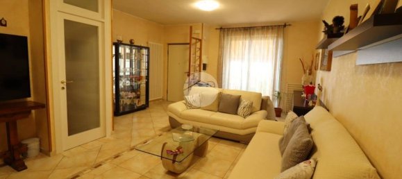 Studio in Mosciano Sant'Angelo, Italy No. 143482 12