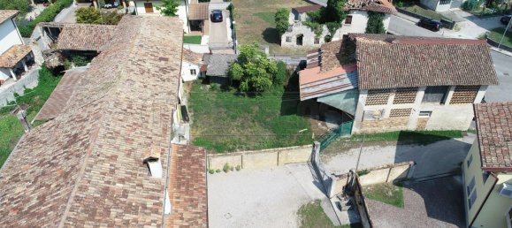 13 rooms House in Udine, Italy No. 92238 12