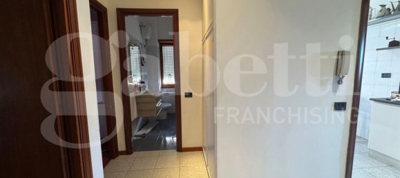 3 rooms Apartment in Ciampino, Italy No. 290469 16
