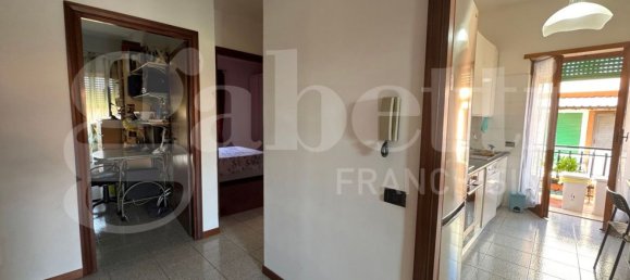 3 rooms Apartment in Ciampino, Italy No. 290469 5