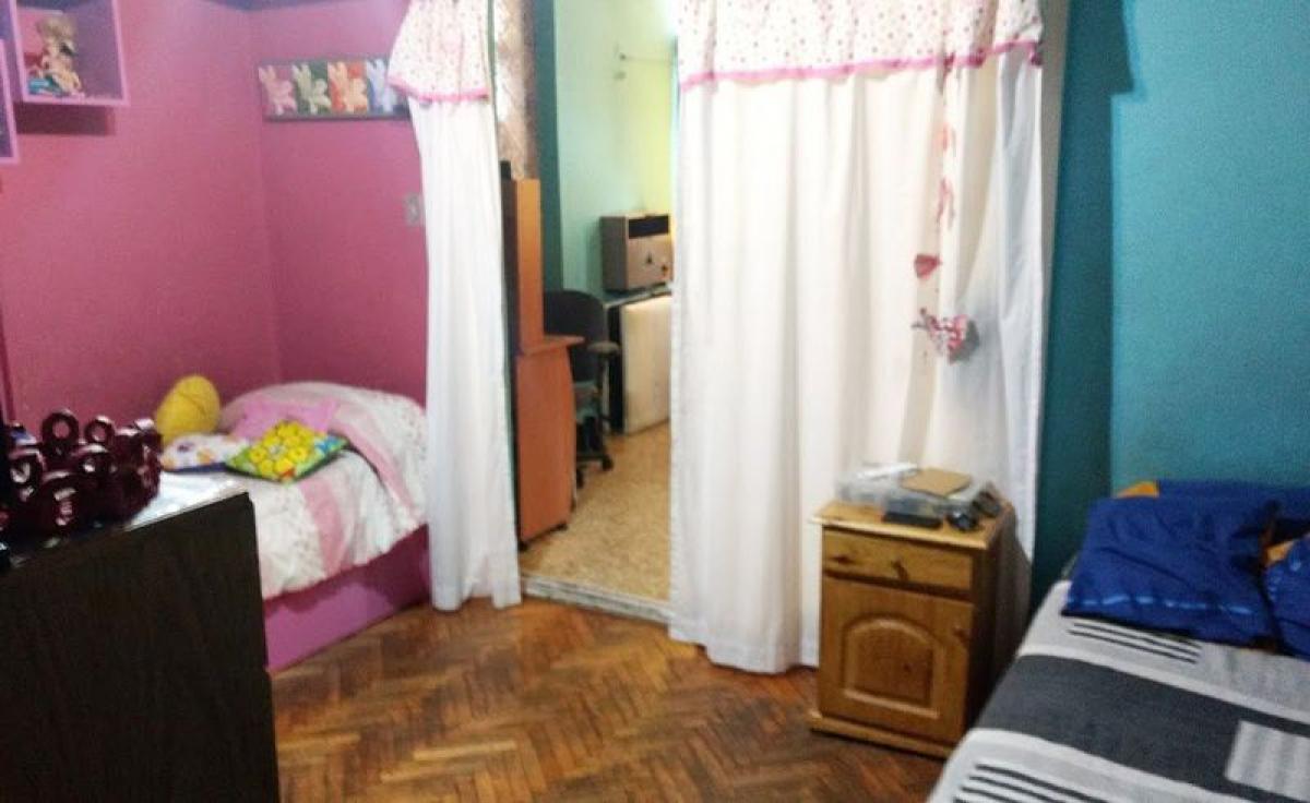 2 bedrooms Apartment in Lanus, Argentina No. 63244