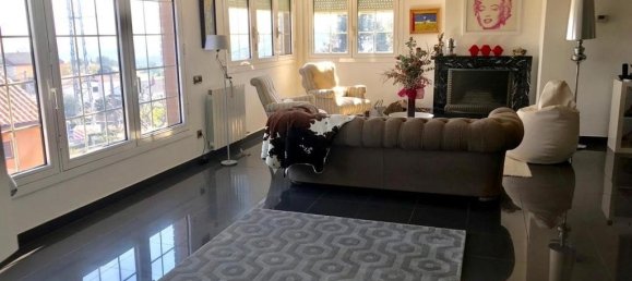 4 Schlafzimmer Haus in Sant Boi de Llobregat, Spain, Nr. 293421 23