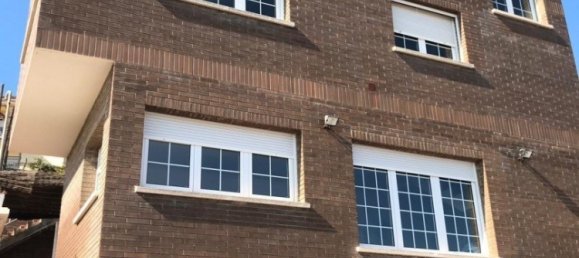 4 Schlafzimmer Haus in Sant Boi de Llobregat, Spain, Nr. 293421 5