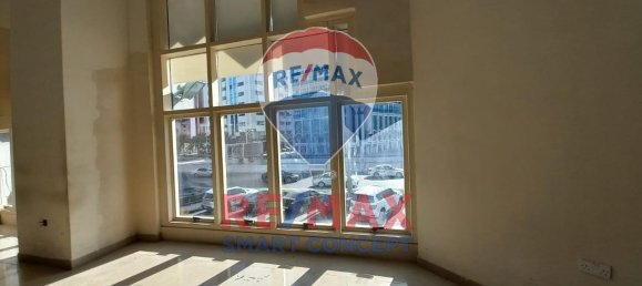 975.5m² Commercial property in Al Zahiyah, UAE No. 55098 3