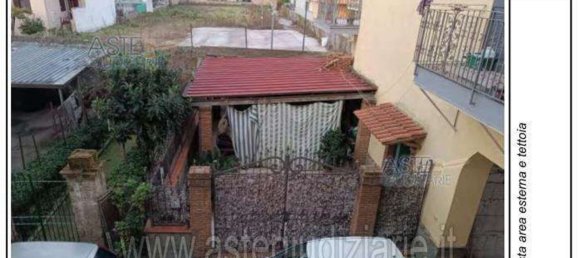 7 rooms Apartment in Marigliano, Italy No. 224696 37