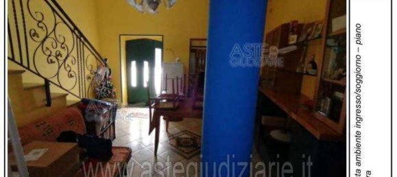 7 rooms Apartment in Marigliano, Italy No. 224696 23