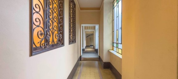 150m² Office in Turin, Italy No. 106703 11