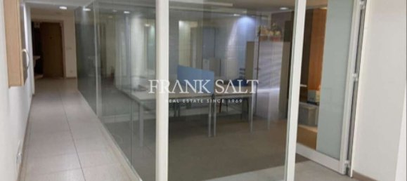 Офис 265м² в Моста, Мальта № 12890 5