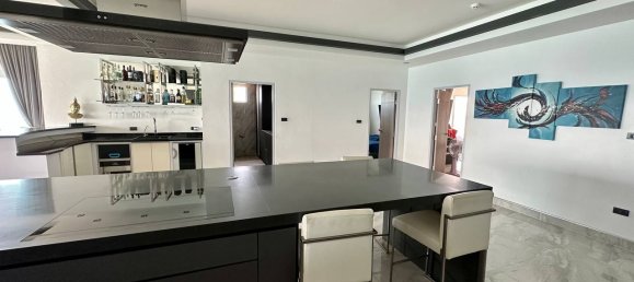 3 bedrooms Apartment in Pattaya, Thailand No. 11173 9