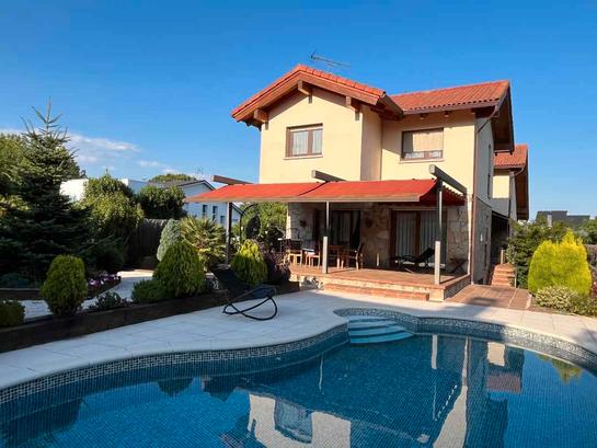 4 غرف نوم منزل في Guadarrama, Spain رقم 182474