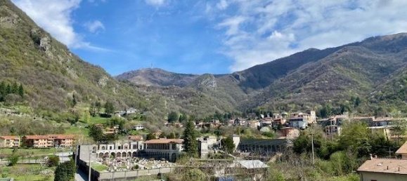 4-salle Penthouse à Canzo, Italy No. 11584 27