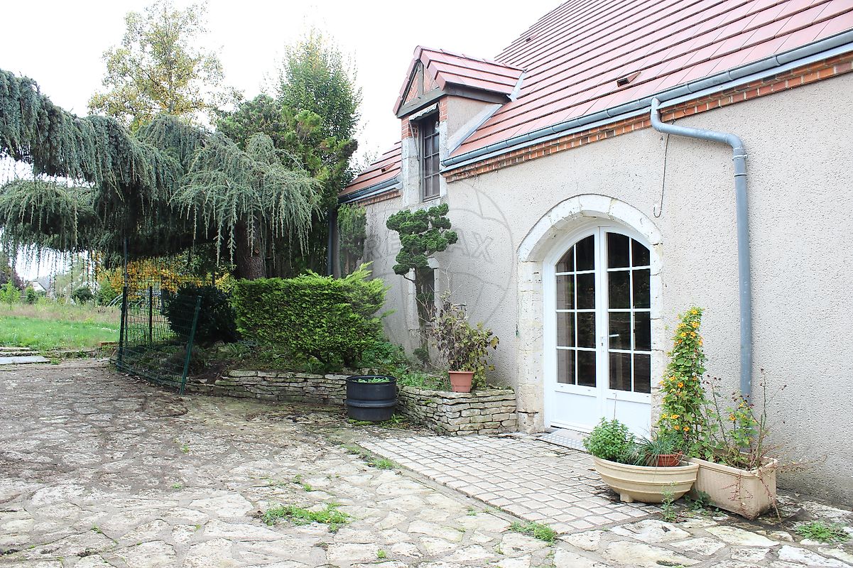 4 Schlafzimmer Haus in Mareau-aux-Pres, France, Nr. 157920