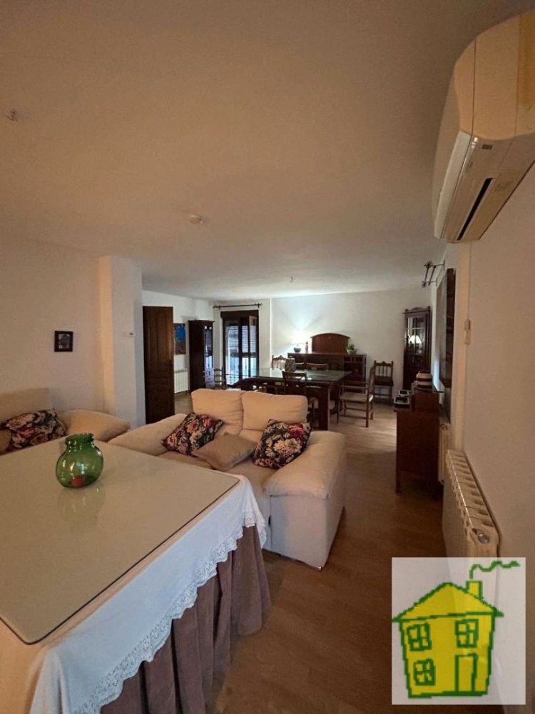 Квартира с 4 спальнями в Андухар, Испания № 107455