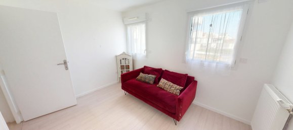 2 bedrooms Apartment in Ivry-sur-Seine, France No. 350319 4