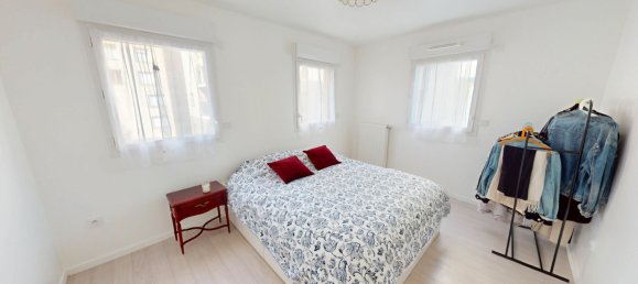 2 bedrooms Apartment in Ivry-sur-Seine, France No. 350319 7