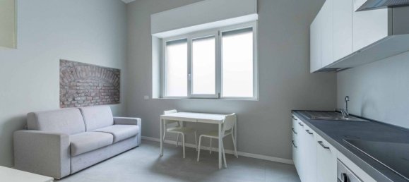 1 bedroom Apartment in Milan, Italy No. 270302 5