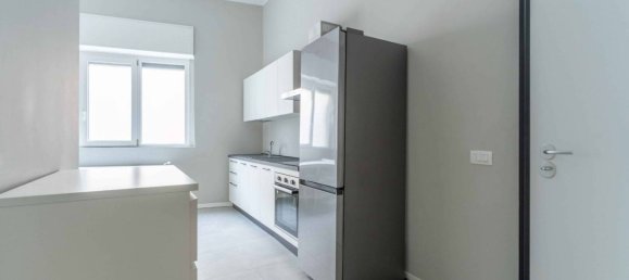 1 bedroom Apartment in Milan, Italy No. 270302 6