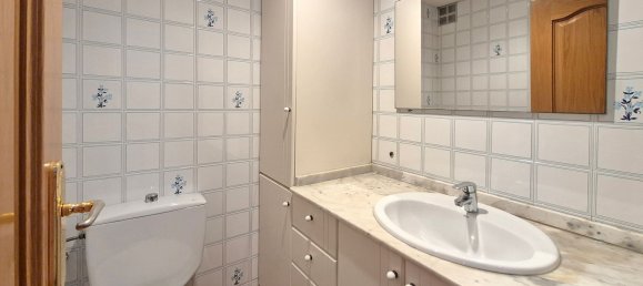 4 bedrooms Apartment in Viladecans, Spain No. 172105 9