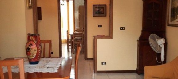 Apartamento de 4 habitaciónes en Reggio Calabria, Italy No. 301484 10