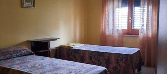 Apartamento de 4 habitaciónes en Reggio Calabria, Italy No. 301484 8