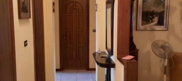 Apartamento de 4 habitaciónes en Reggio Calabria, Italy No. 301484 3