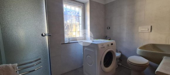 3 Schlafzimmer Haus in San Colombano Belmonte, Italy, Nr. 53219 6