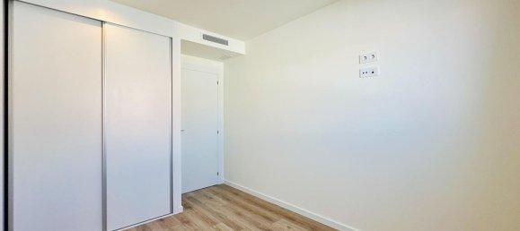 3 bedrooms Apartment in Alicante, Spain No. 151953 16