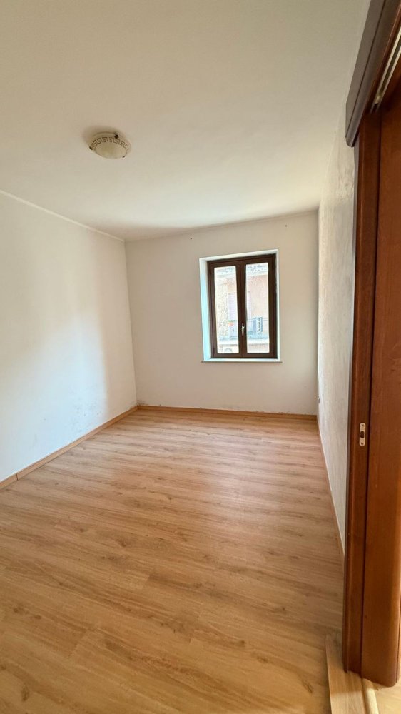 2 rooms Apartment in Roggiano Gravina, Italy No. 251092