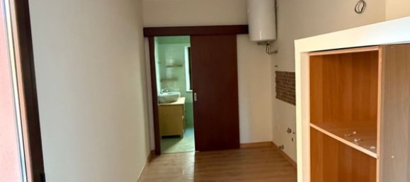 2 rooms Apartment in Roggiano Gravina, Italy No. 251092 2