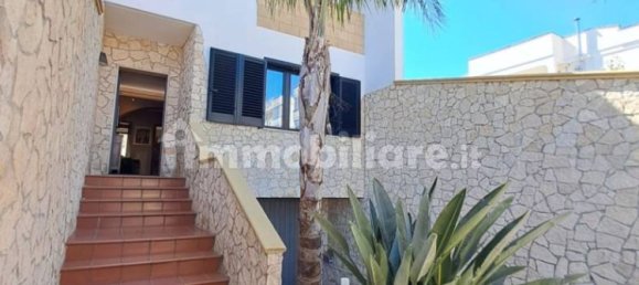 3 Schlafzimmer Villa in Lecce, Italy, Nr. 331810 31