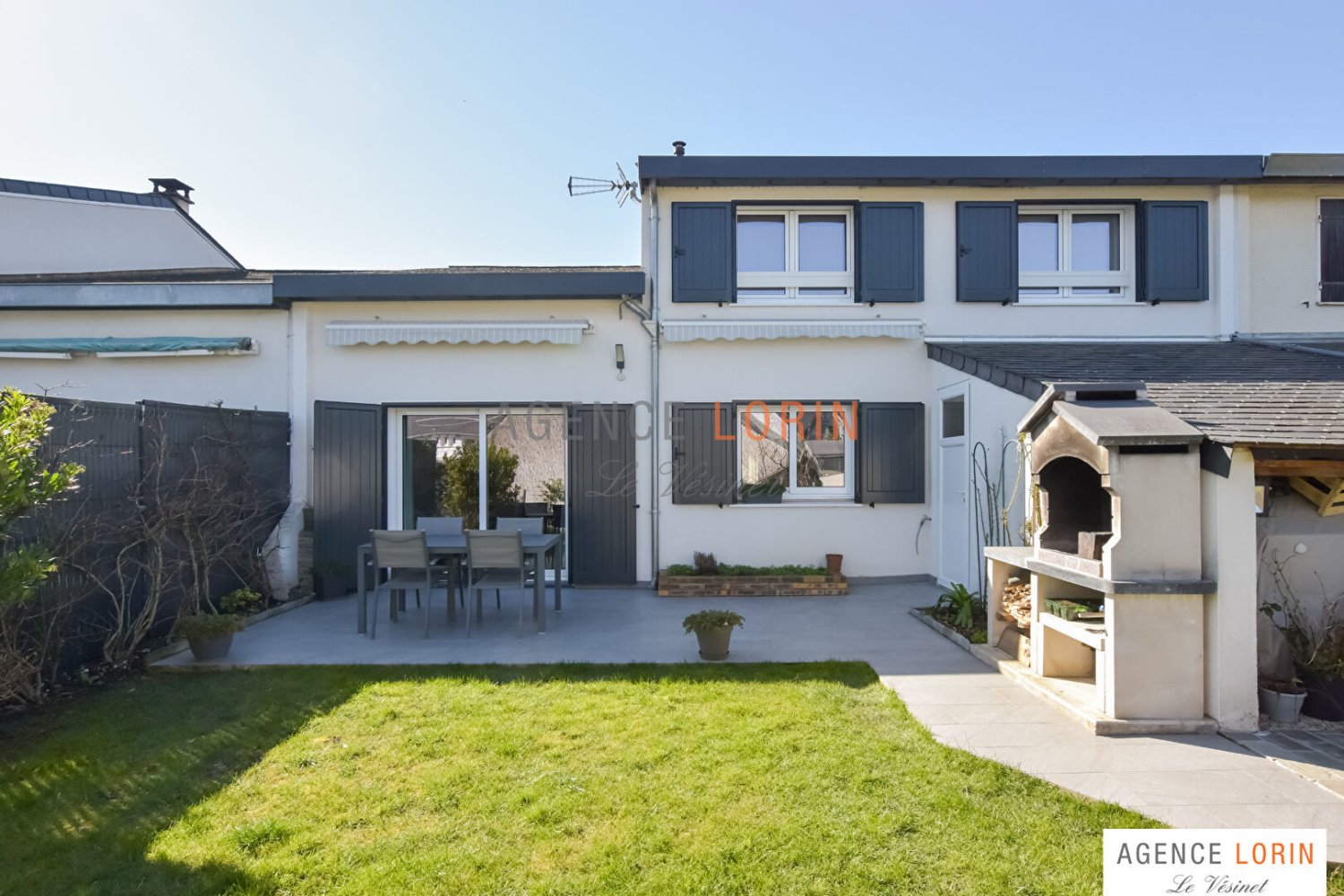 4 bedrooms House in Chatou, France No. 123018