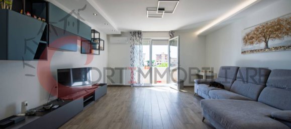 3 bedrooms Apartment in Follonica, Italy No. 293625 4