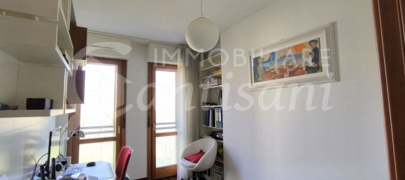 3 rooms Apartment in Florence, Italy No. 209012 15