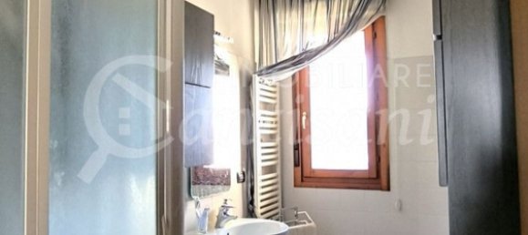 3 rooms Apartment in Florence, Italy No. 209012 28
