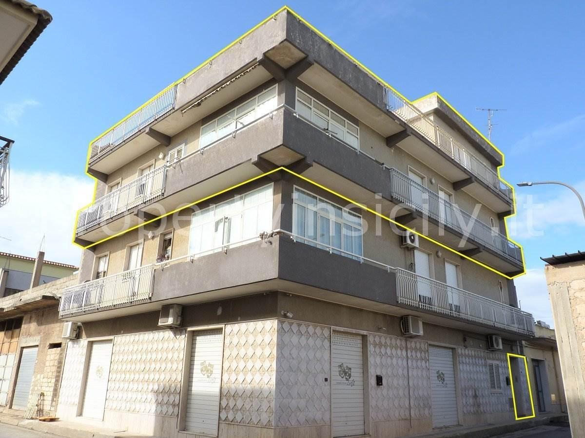 6 rooms Apartment in Syracuse, Italy No. 245472