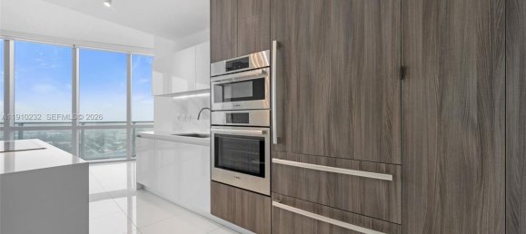 1 chambre propriété commerciale à vendre à Miami, Miami-Dade, Florida, USA № 614802 6