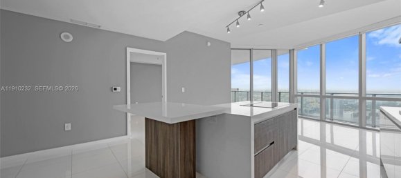 1 chambre propriété commerciale à vendre à Miami, Miami-Dade, Florida, USA № 614802 4