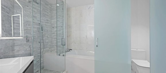 1 chambre propriété commerciale à vendre à Miami, Miami-Dade, Florida, USA № 614802 22