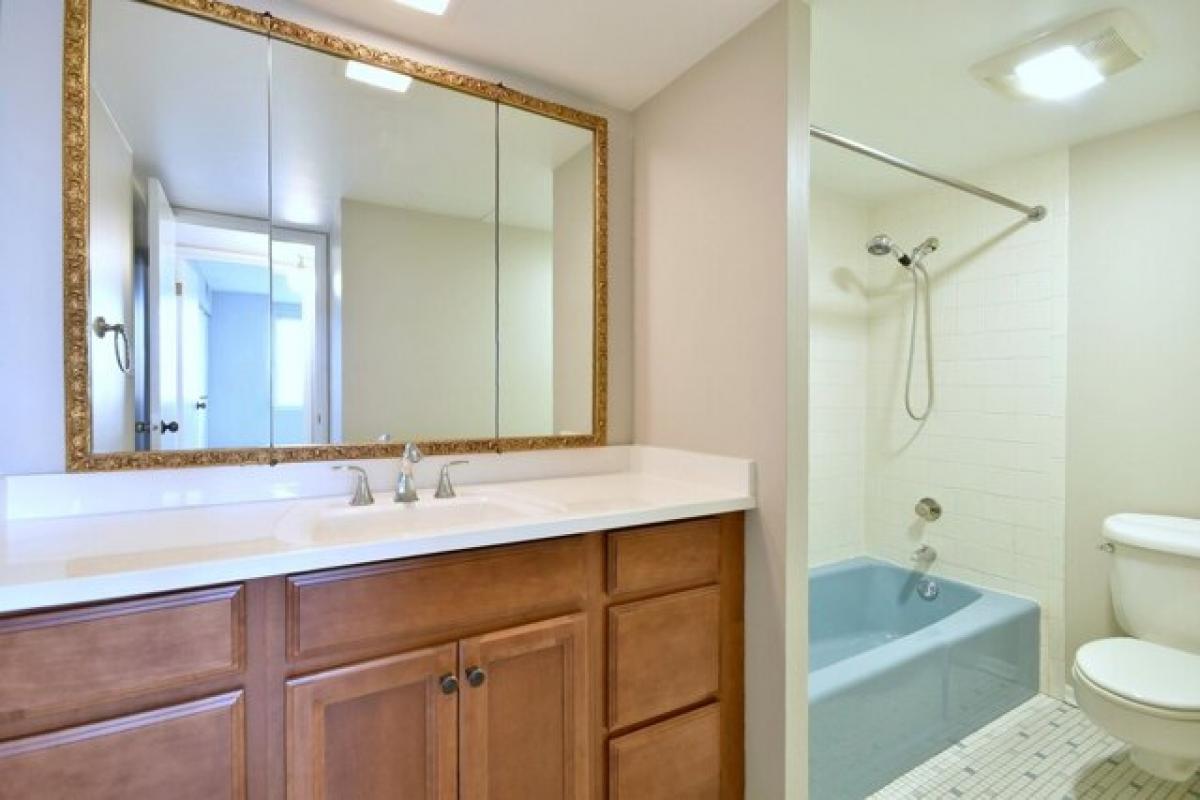 Casa de 2 dormitorios en Elmhurst, USA No. 256067