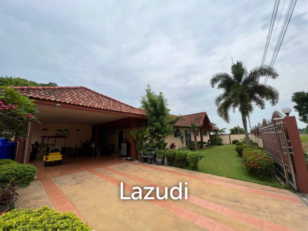 3 bedrooms Cafe / restaurant in Bang Lamung, Thailand No. 15687