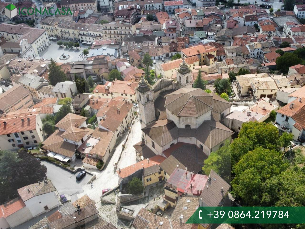 5 rooms House in Castel di Sangro, Italy No. 34033