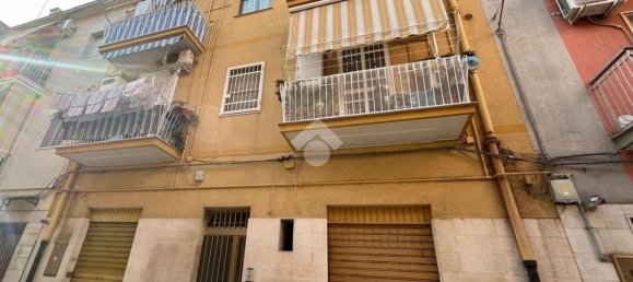 3-salle Appartement à Barletta, Italy No. 82898 11