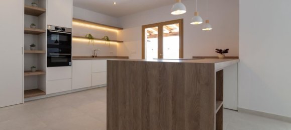 4 bedrooms Villa in Torrevieja, Spain No. 183674 5