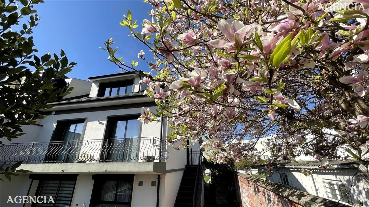 Casa de 6 dormitorios en Pontault-Combault, France No. 187670