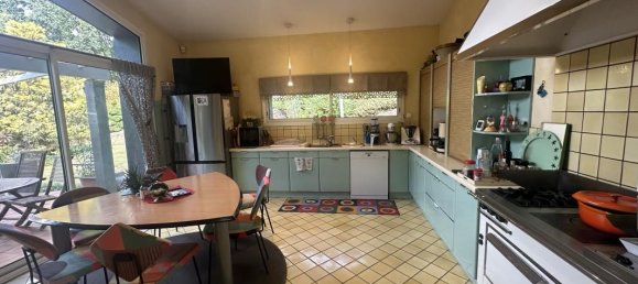 3 bedrooms House in Calvados, France No. 358844 19